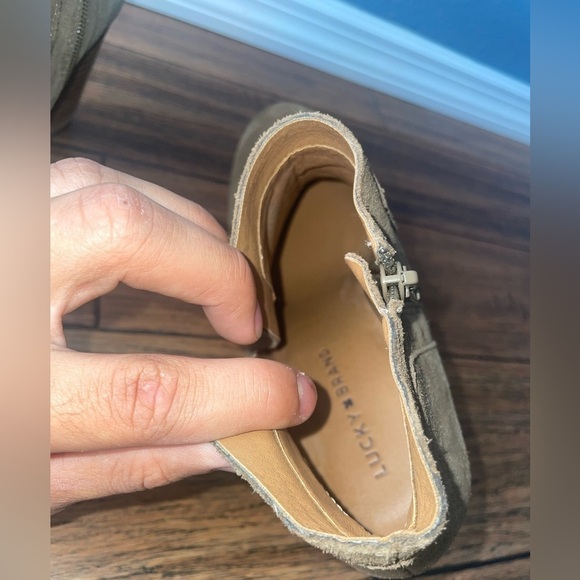 Olive taupe suede leather booties ankle boots heels - Picture 9 of 12